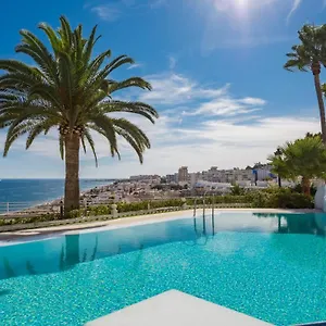 castillo-san-carlos-luxury-apartments.hotelsinnerja.org/